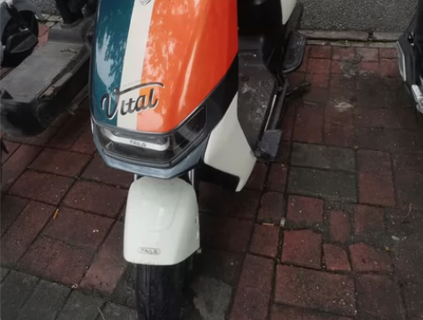 台铃 带石墨烯72v 22.3a 28...