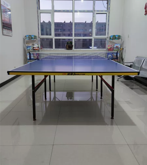 几乎全新的双鱼乒乓球桌。 店铺装修，后续不...