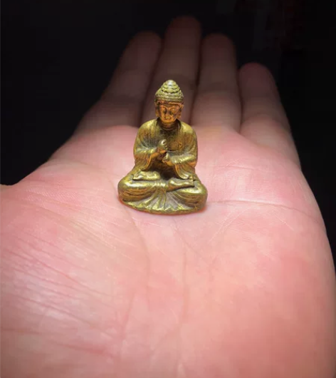 家里老人收藏品，老鎏金小佛像一个，满鎏金工...