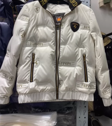全新 男士羽绒服,白色黑色,高品质轻薄款羽...