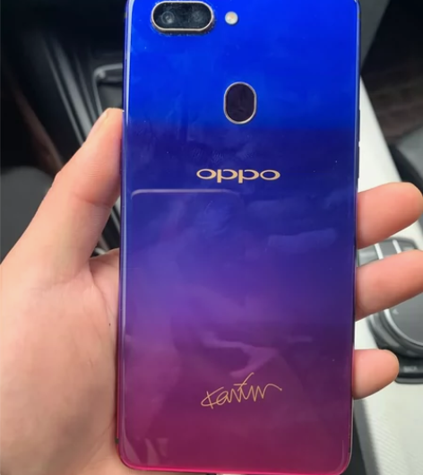 oppor15，开机屏好有锁，可帮解锁收成...