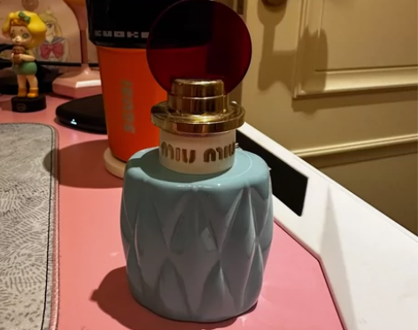 miumiu香水 无包装剩三分之二 感兴趣...