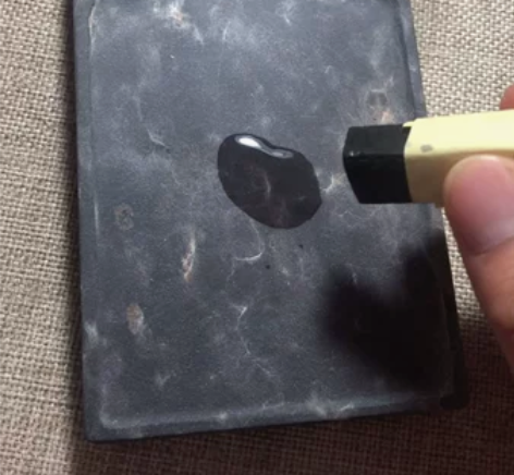 材质：端砚100%正脉大西洞老坑岩，方扑夔...