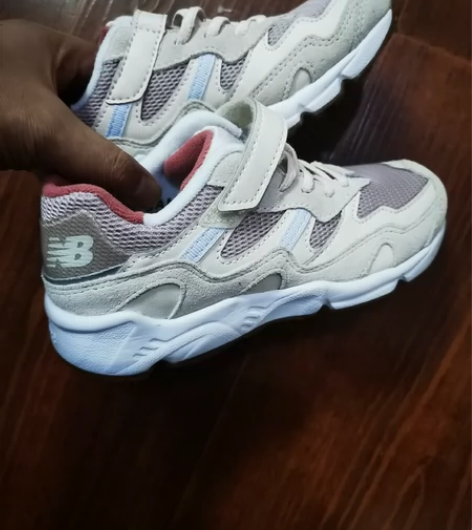 新百伦闷包，Newbalance kids...