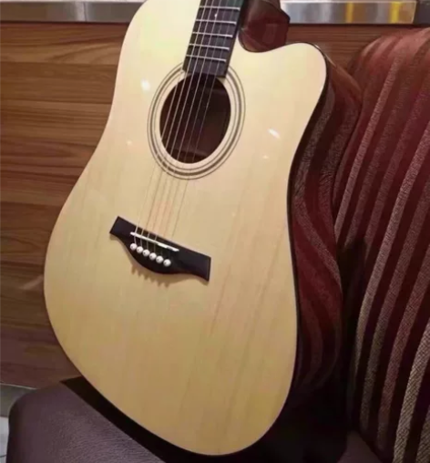 【原价两千多，亏本处理】原价2000多元4...