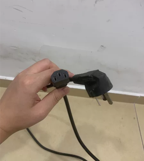 电脑电源线8根 感兴趣的话点“我想要”和我...