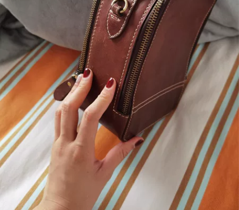 手工定做女士手提，斜挎皮包 感兴趣的话点“...