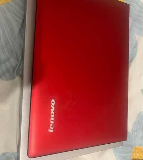 个人一手自用笔记本，大一的时候买的。现在不...