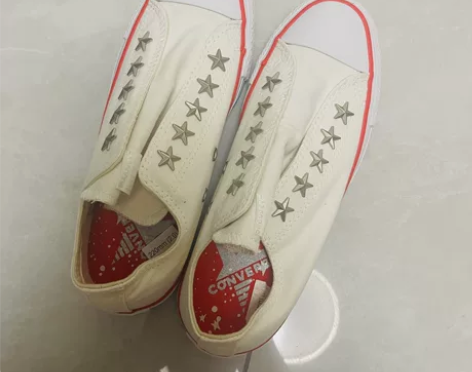 全新匡威35码 线下门店购入，小票买的时候...