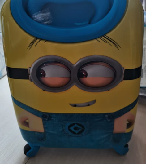 儿童卡通拉杆箱小黄人，非品牌 99新，一直...