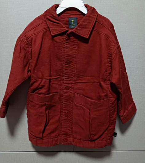 小云朵外套 120码 偏小一码 有点瑕疵在...