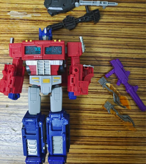 三个国产变形金刚打包，武器全在 全是国产的...