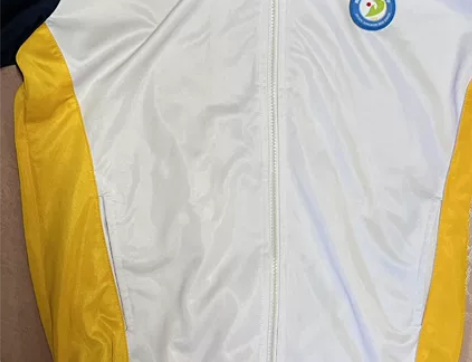 闲置校服外套 参考身高：165-170码数...