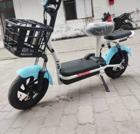 实体店出售上百辆精品二手电动车，雅迪爱玛新...