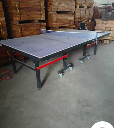 出售乒乓球桌九成新送乒乓拍和乒乓球。 自己...