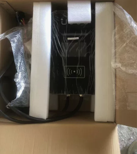 7kw全新的交流充电桩，刷卡启动，5米的充...