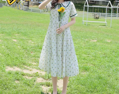 2021夏季女大学生高中生女大童娃娃领连衣...