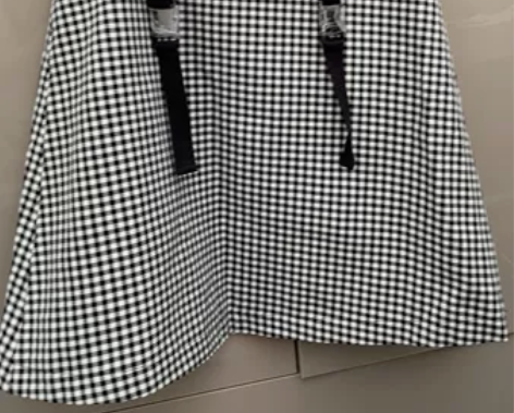 130码背带裙孤品 感兴趣的话点“我想要”...