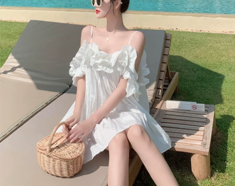 小个子沙滩裙度假风花朵露肩白色吊带连衣裙仙...