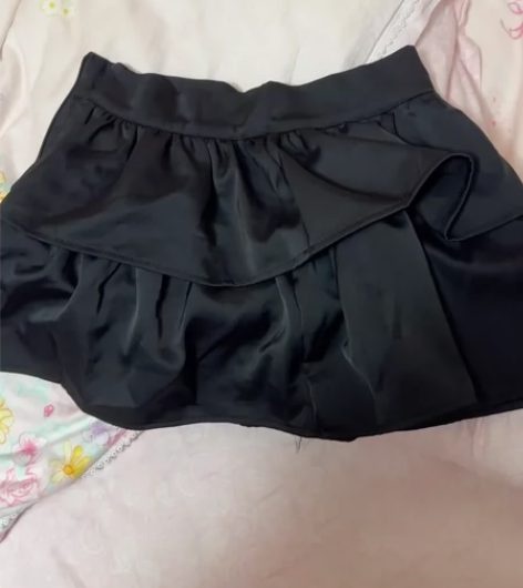 两层蛋糕裙，本人太高穿的不合适，全新！仅试...