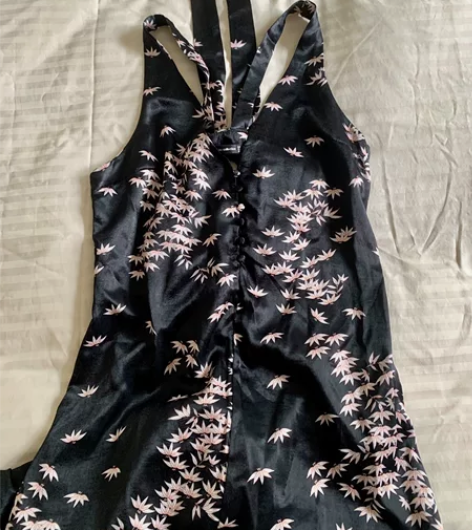 ZARA 连体裤 背部设计很有特点 170...