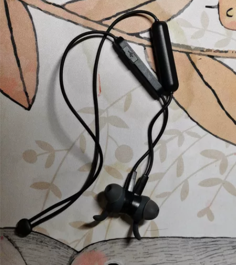 荣耀耳机AM610 感兴趣的话点“我想要”...