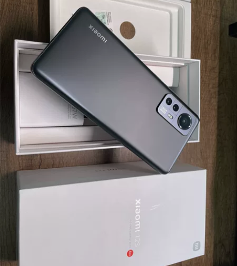 小米12S 8+256 黑 充新全套无拆修...
