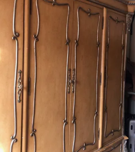 大衣柜。三体组合衣柜，柜帽，衣柜，抽屉底座...