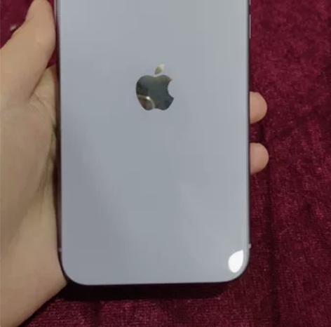 自用苹果11紫色国行，外观完好无损，功能正...