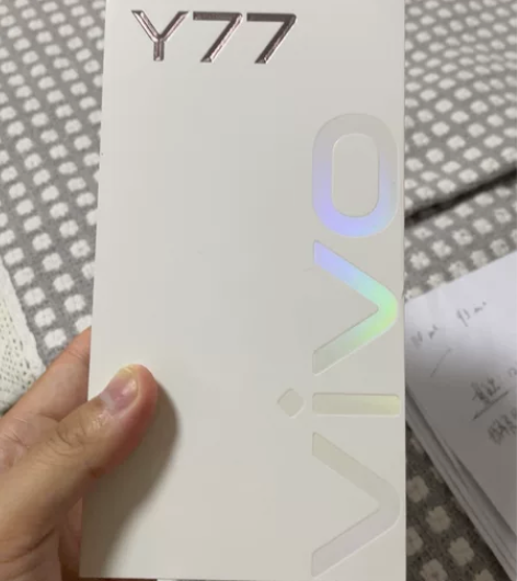 vivo y77 8+128g 年会中奖，...