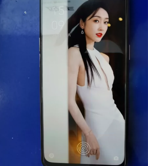 oppo Reno4  外观85新，音量键...