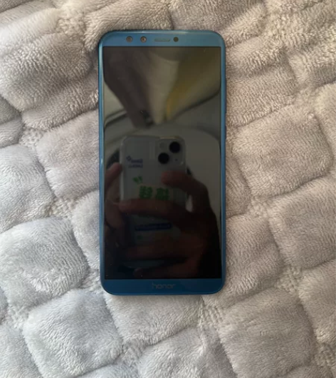 荣耀9青春版 3G?32G 年前急出 [右...