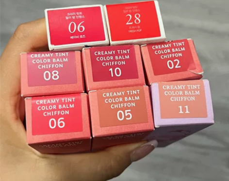 梦妆蜡笔口红新款老款紫款，均使用不到5次 ...
