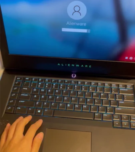 外星人笔记本 Alienware 15 r...