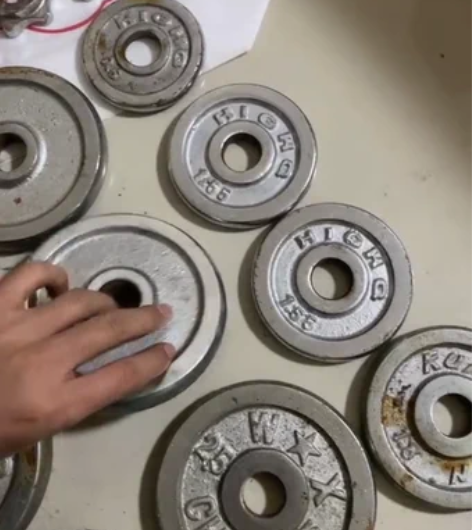 大扫除,几套哑铃 哑铃片:0.5kg、1....