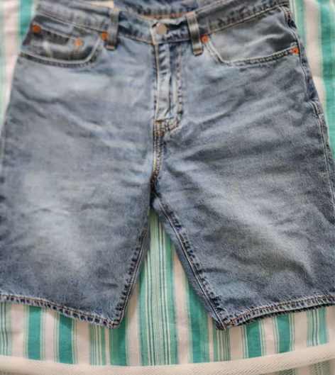 Levis夏季牛仔短裤,专柜699购入,2...