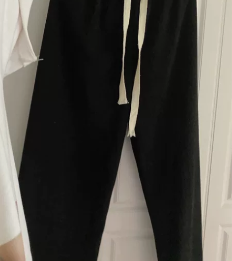 黑色网红抽绳阔腿裤 s码 一次没穿过 感兴...