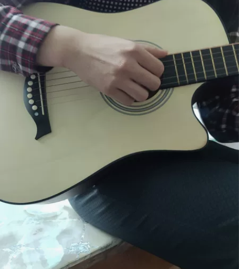 初学者吉他，几乎全新，辽阳同城优先，不议价...