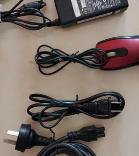 各种电脑连接线，VGA，HDMI.dvi的...