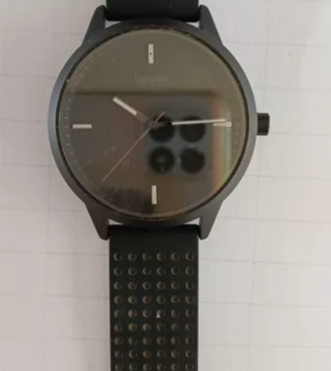 联想智能手表，走时，表把是按动的，按动时十...