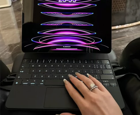 忍痛割肉出个人原因便宜卖二手平板iPad2...