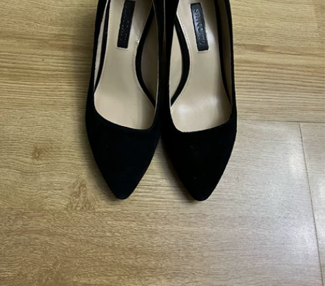 思加图单鞋 正品 34码 中低跟 时尚尖头...