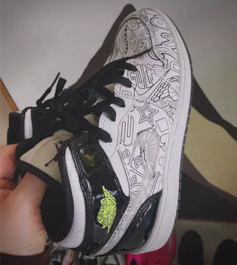 耐克乔丹nike乔丹篮球鞋 899买的穿了...