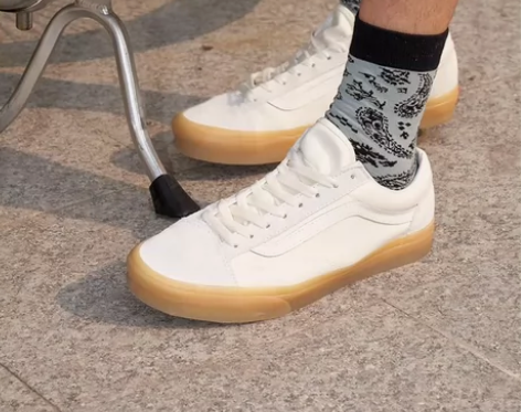 正品VANS刚买一个星期穿了两次无法驾驭不...