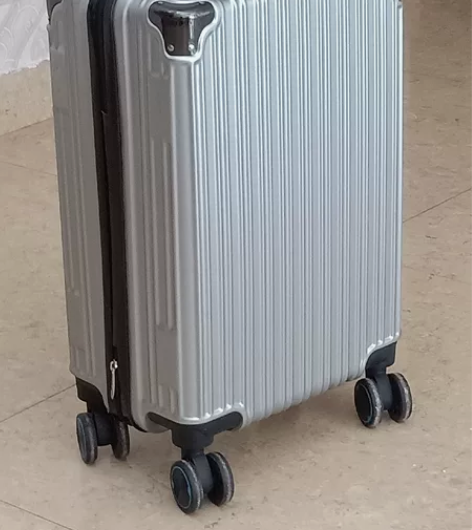 坤达保罗牌行李箱20寸可登机旅行箱,98新...
