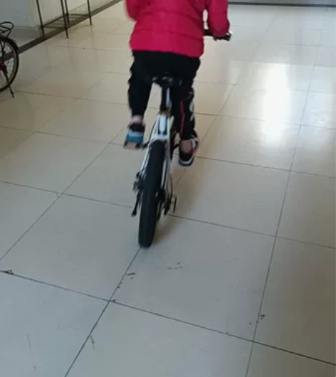 凤凰自行车300 感兴趣的话点“我想要”和...