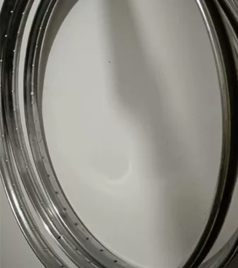 一套飞鸽二八大杠加重自行车前后圈，带标。没...