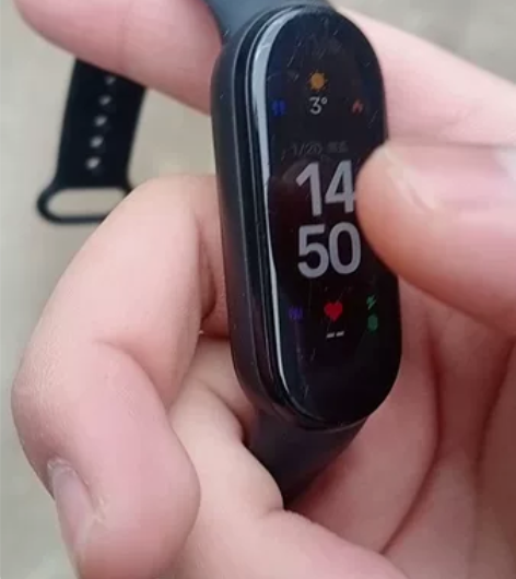 小米手环6nfc版全原全好 显示屏有划痕成...