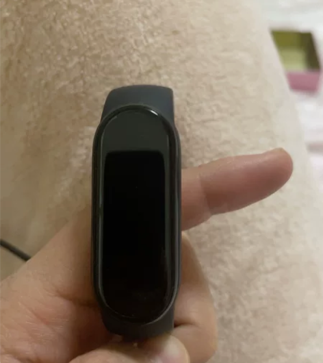 自用小米手环6代,非NFC版,屏幕贴膜保护...