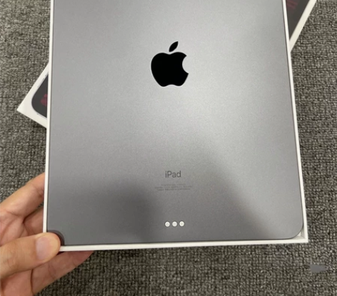 因经济紧张，出2021款iPad平板电脑，...
